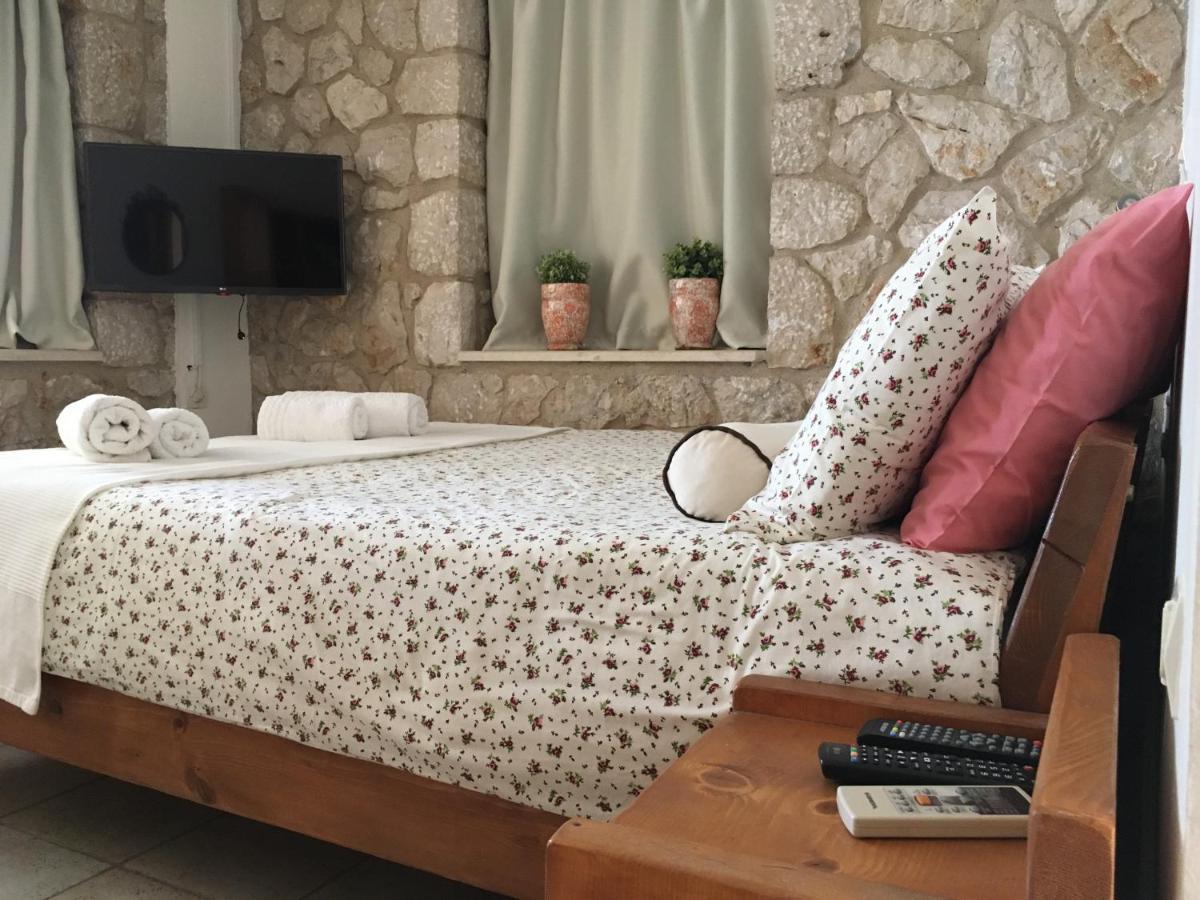 Villa Christianna Studios Áyios Nikítas Extérieur photo