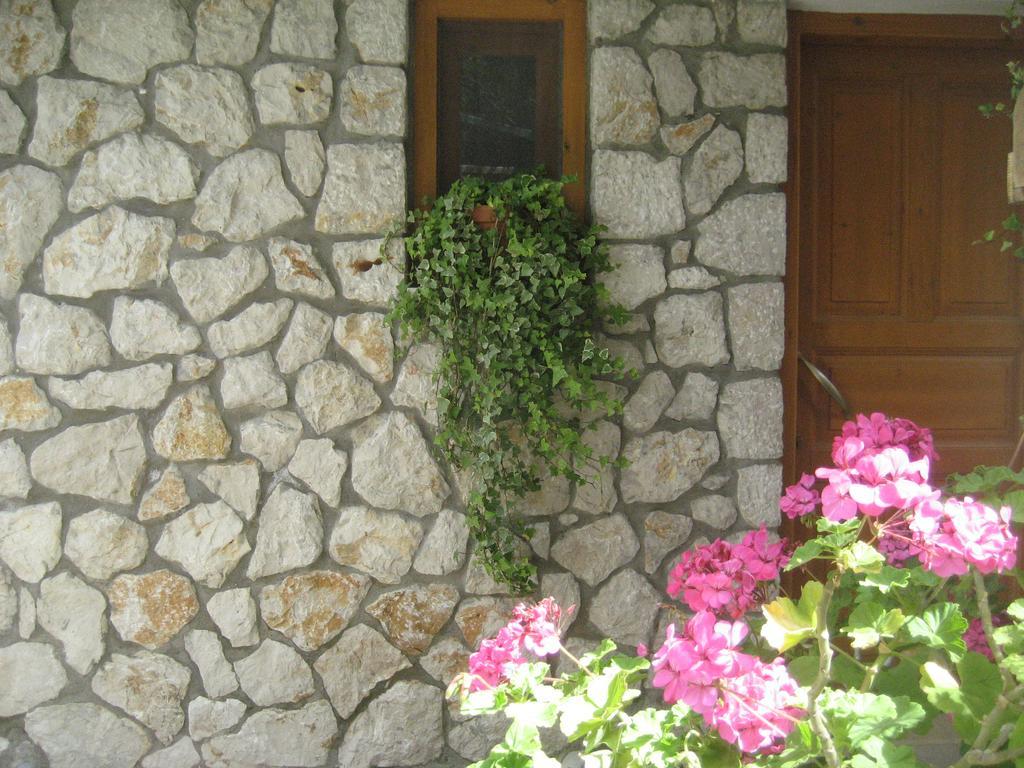 Villa Christianna Studios Áyios Nikítas Extérieur photo